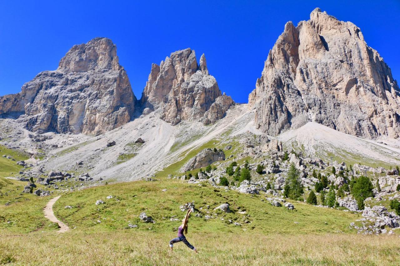 Hotel Soreghes Gran Chalet Campitello di Fassa Bagian luar foto
